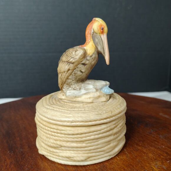 Vintage Napcoware Porcelain Coastal Beach Pelican On Nautical Rope Trinket Box - Picture 5 of 9